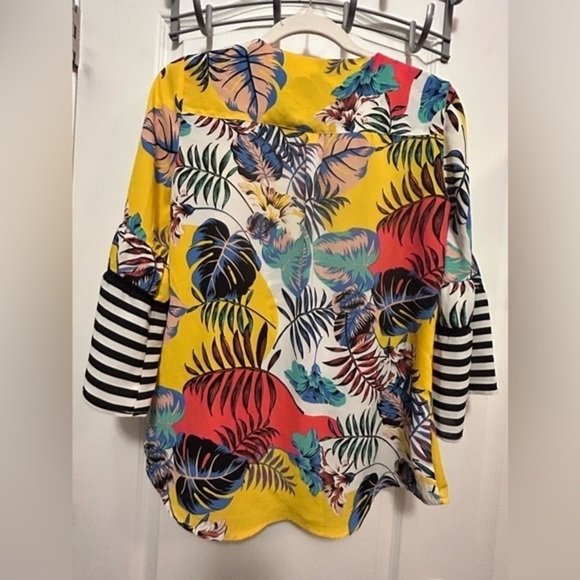 Valerie Stevens Tropical Stripe Boho Top With bell sleeves Women’s S preppy EUC - Picture 2 of 13